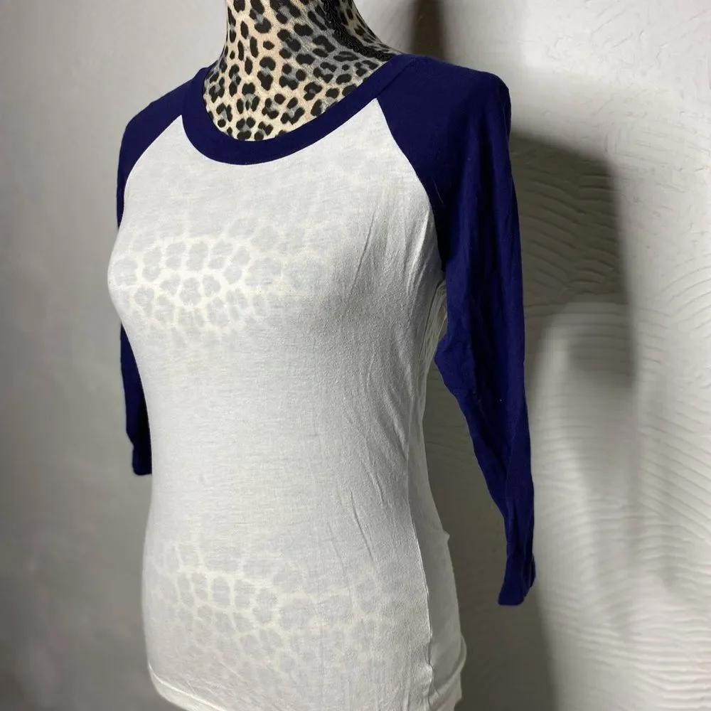 Y2K Forever 21 White and Navy Baseball Tee